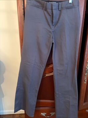 Banana Republic Women’s Charcoal Gray Chino Pants